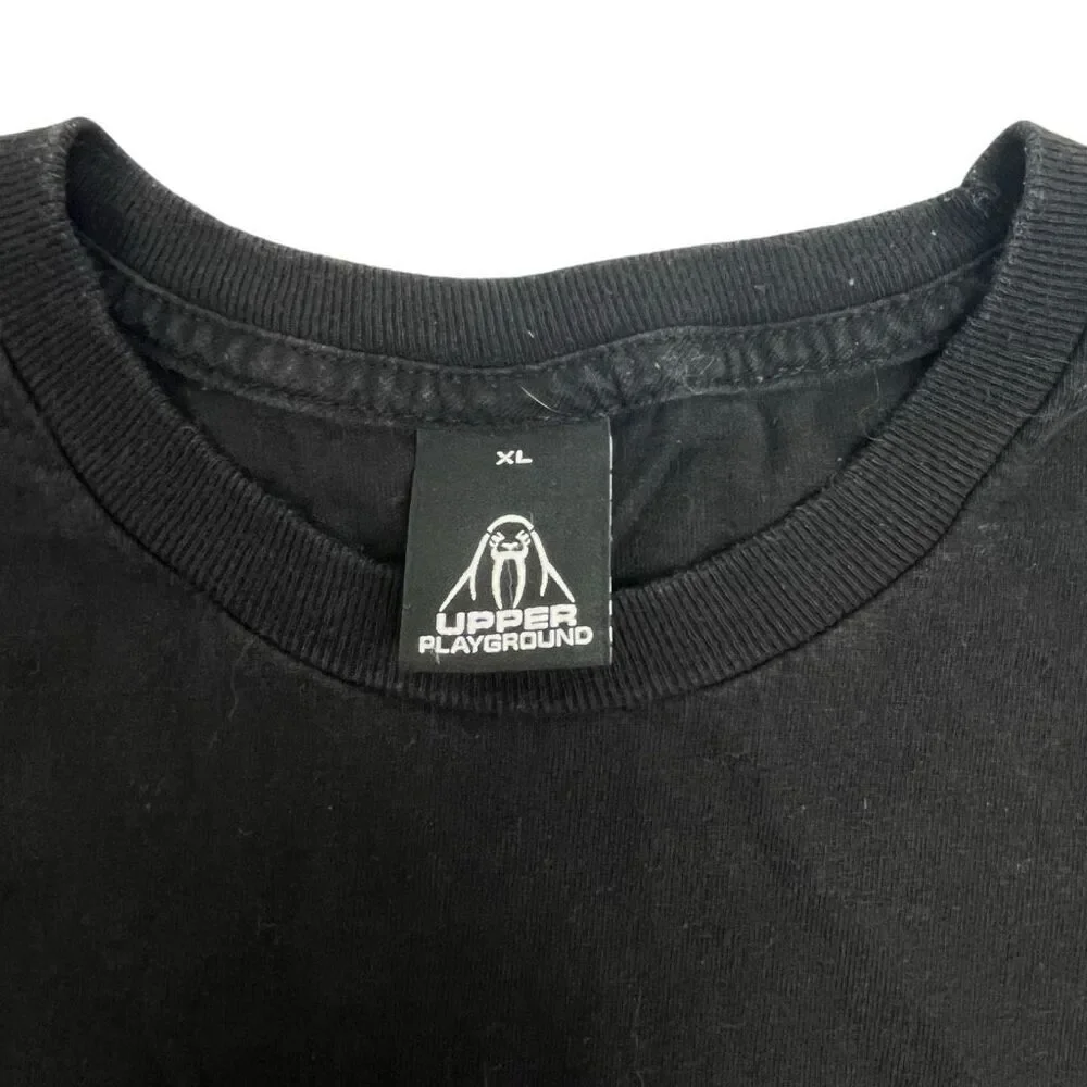 Upper Playground Men’s Nino Brown Graphic Short Sleeve T-Shirt Black Size XL